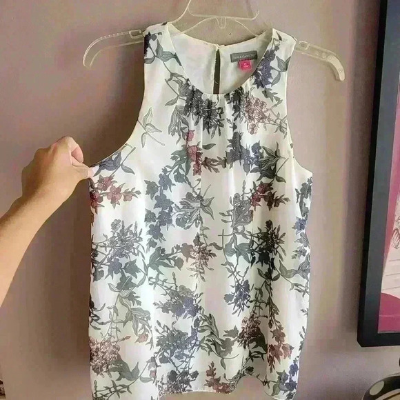 Vince Camuto Sleeveless Floral Women's Blouse size XS Print Floral Jewel Neck - Picture 2 of 13